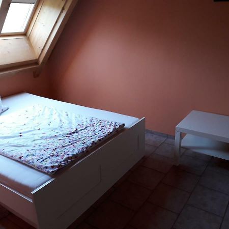 Gaestezimmer In Traumhafter Lage Neben Der Kurstadt 오베르툴바 외부 사진