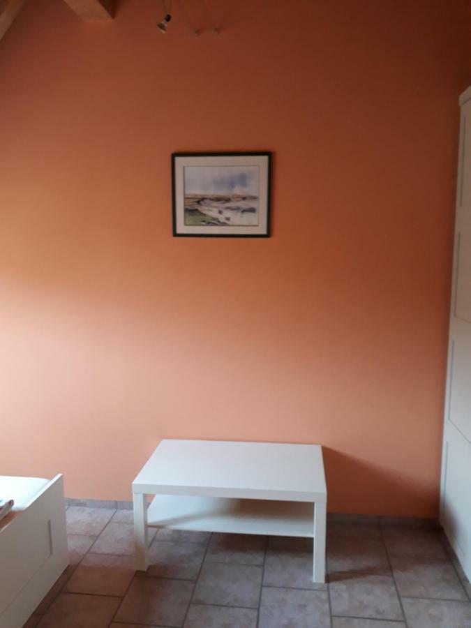 Gaestezimmer In Traumhafter Lage Neben Der Kurstadt 오베르툴바 외부 사진